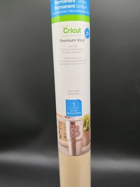 Cricut Premium Vinyl Roll - Parchment Beige